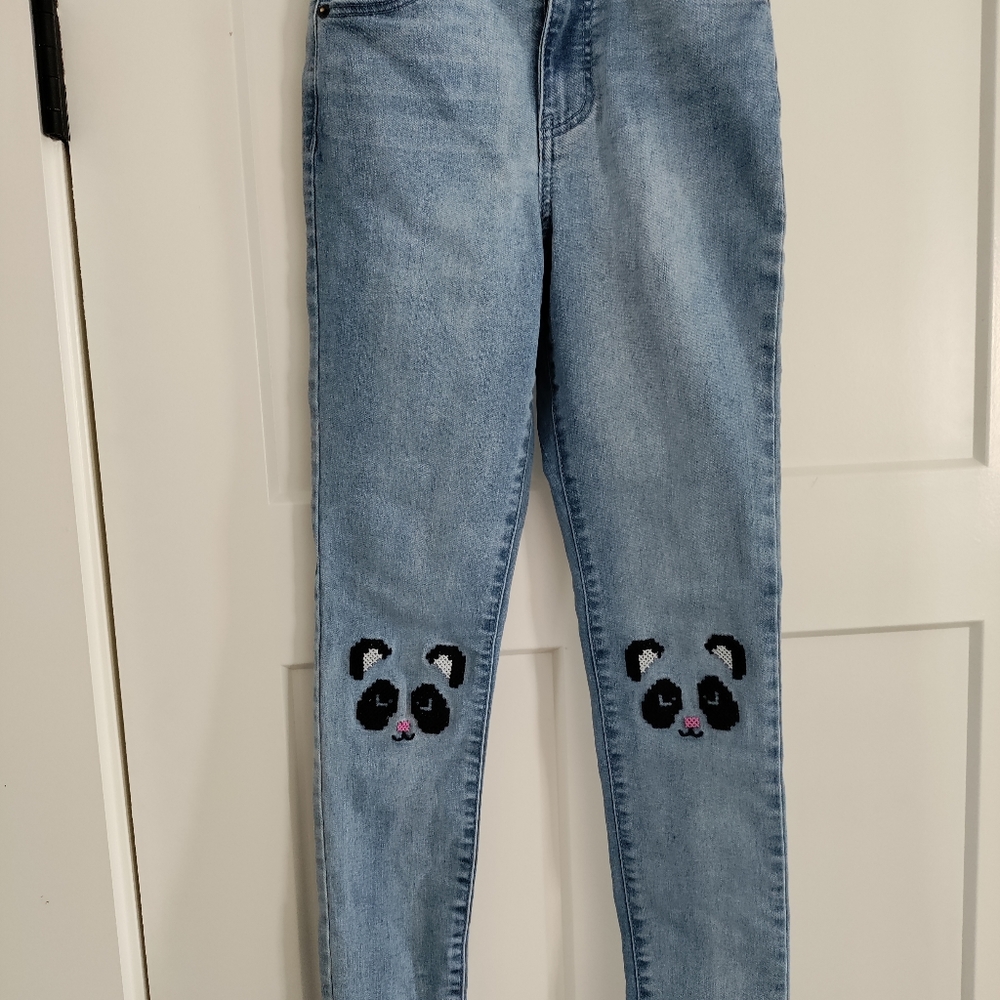 Girl's skinny jeans